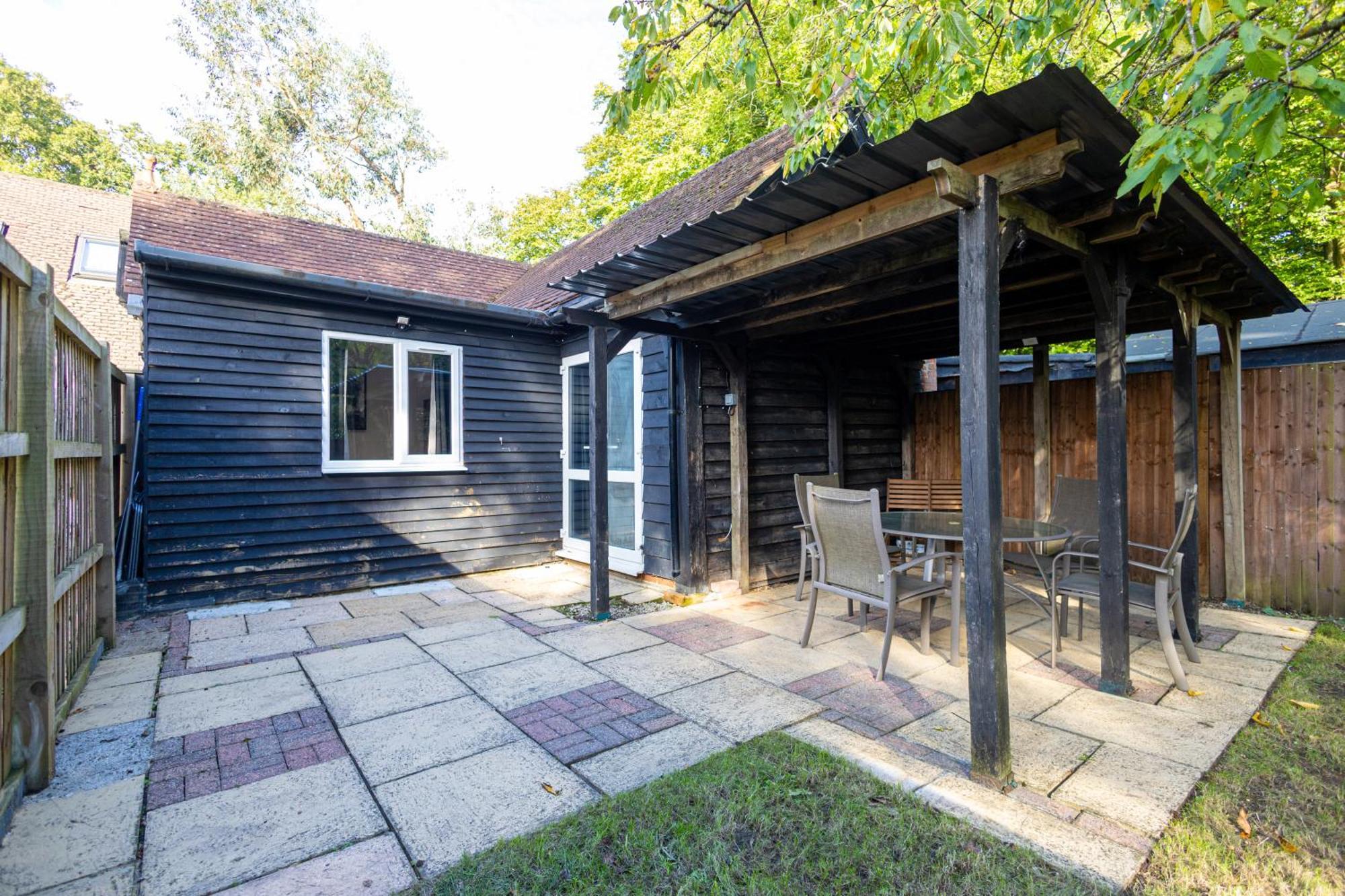Charming Cottage I Harry Potter Studios Nearby 왓퍼드 외부 사진
